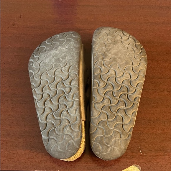 Birkenstock Tan Women's Sandals - Picture 8 of 8